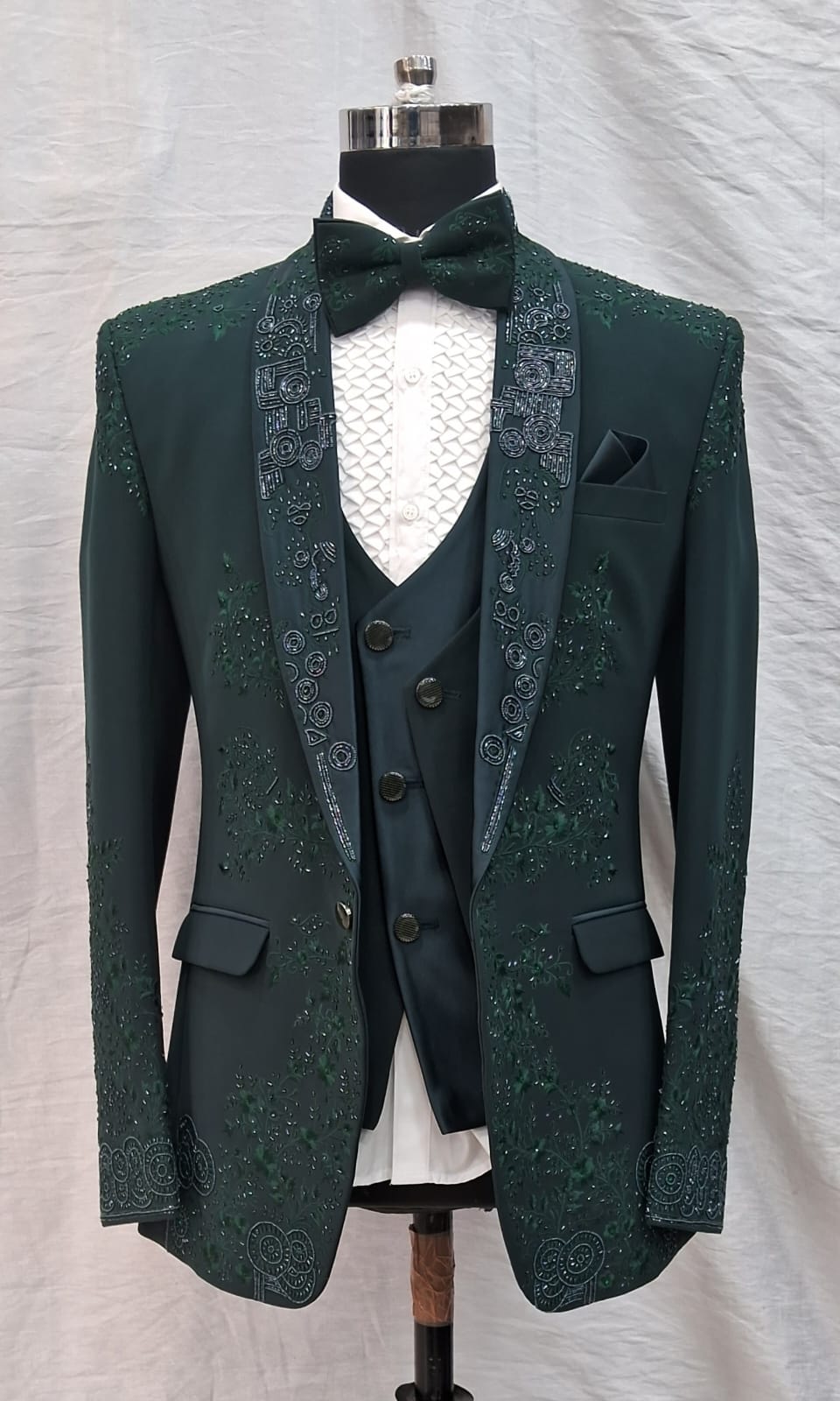 Groom Wear Green Designer Embroidery Tuxedo Suit